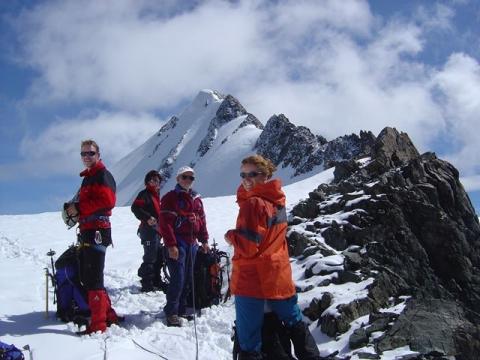 Ötztaler Gipfeltouren mit der Bergschule Oberallgäu: Gletscheraufstieg zur Wildspitze