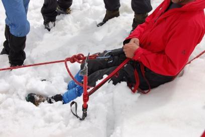 Eiskurs und Felsausbildung Kaunertal Ötztaler Alpen: Sicherung im Schnee