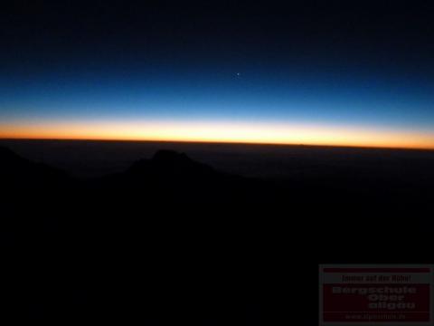 Kilimanjaro Besteigung - Morgenstimmung am Gilmans Point