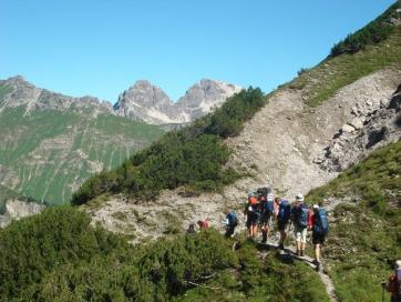Steinbocktour durch die Allgäuer Alpen: Aufstieg von Hinterhornbach in Richtung Hochvogel