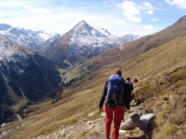 E5 Alpenüberquerung Bergschule Oberallgäu: Panoramaweg Abstieg nach Vent
