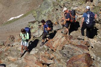 E5 Alpenüberquerung Bergschule Oberallgäu: Abstieg Similaunhütte Südtirol