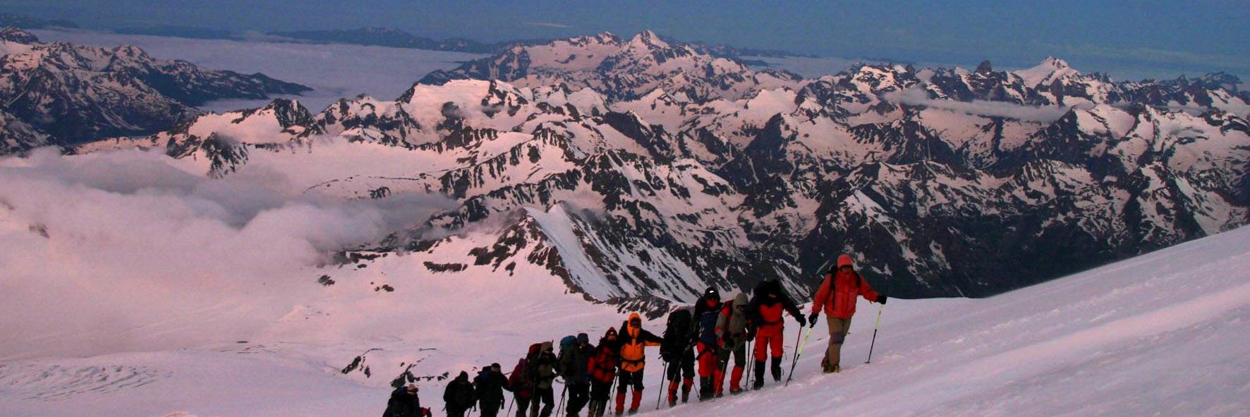 Elbrus Besteigung Kaukasus: Gipfelaufstieg