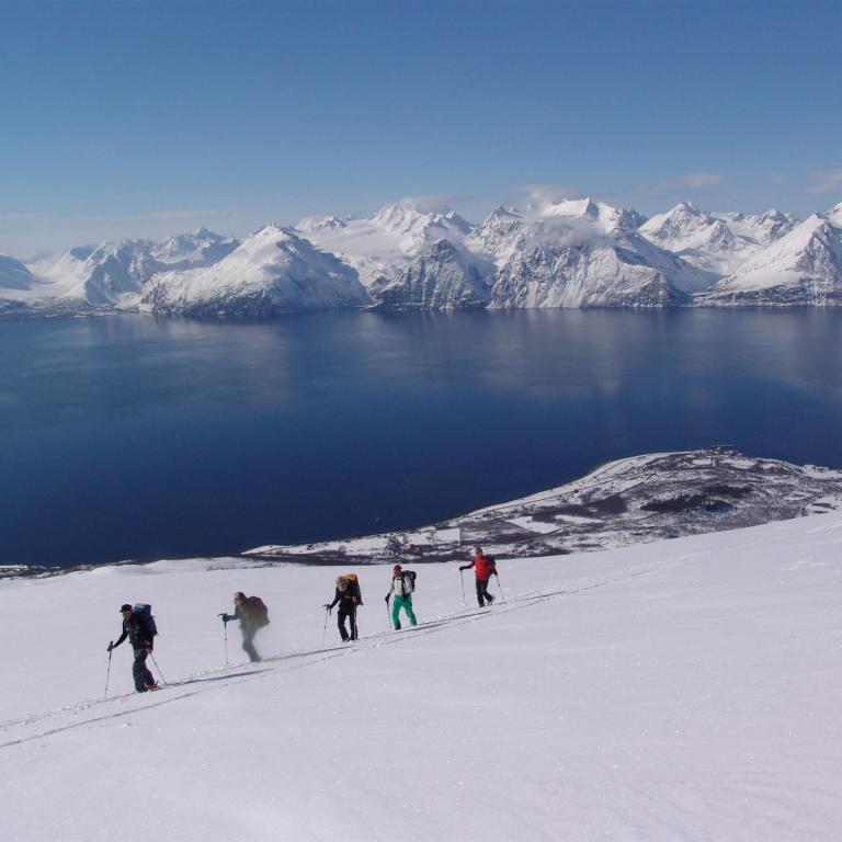 Skitouren mit Schiff in Norwegen: Ski and Sail
