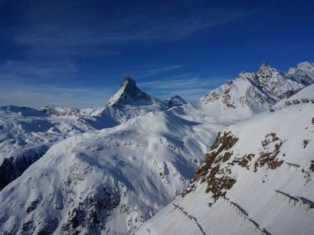 Haute Route: Flug über die Gletscherwelt im Wallis