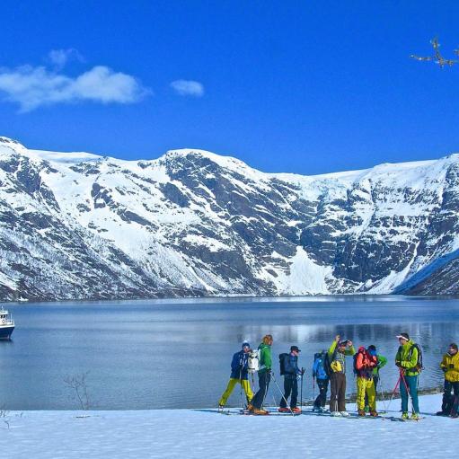 Skitouren mit Schiff in Norwegen: im Nordmeer