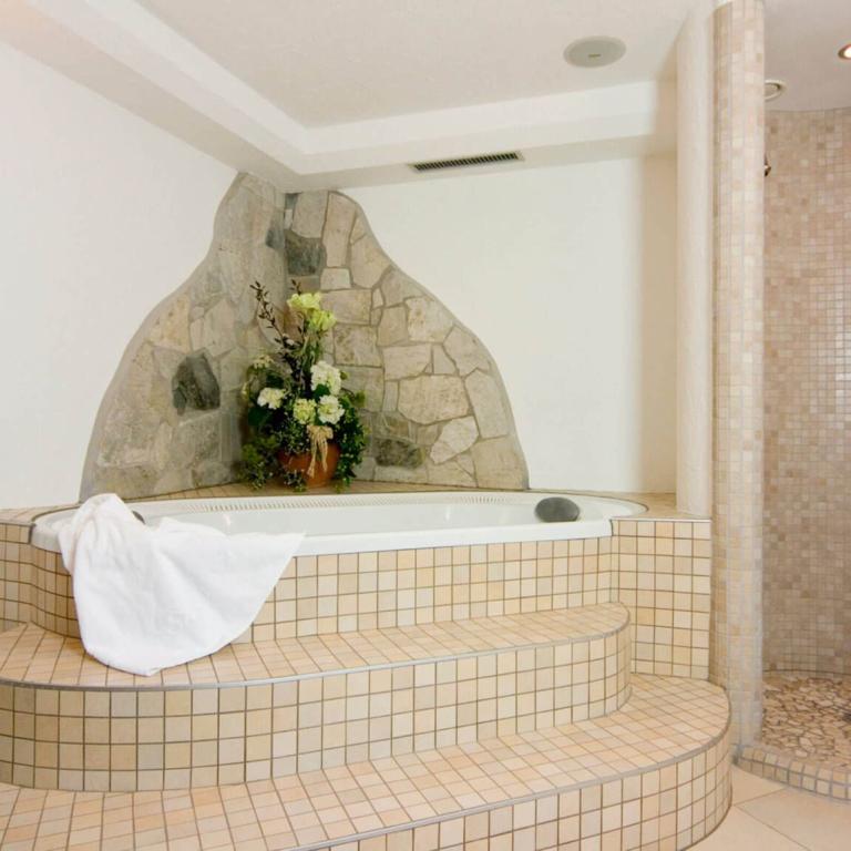 Berghotel Weißenbach Wellness (9)